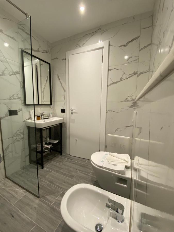 Peaky Hotel Durres Ngoại thất bức ảnh