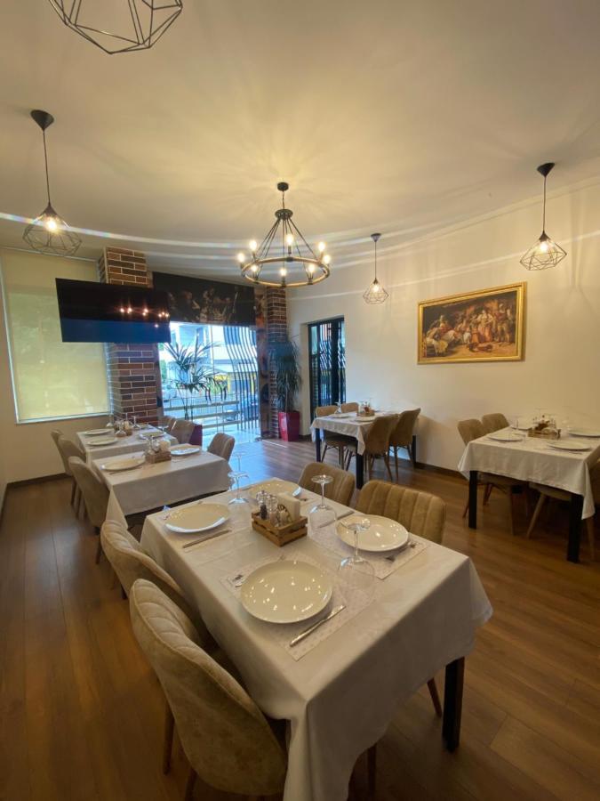 Peaky Hotel Durres Ngoại thất bức ảnh