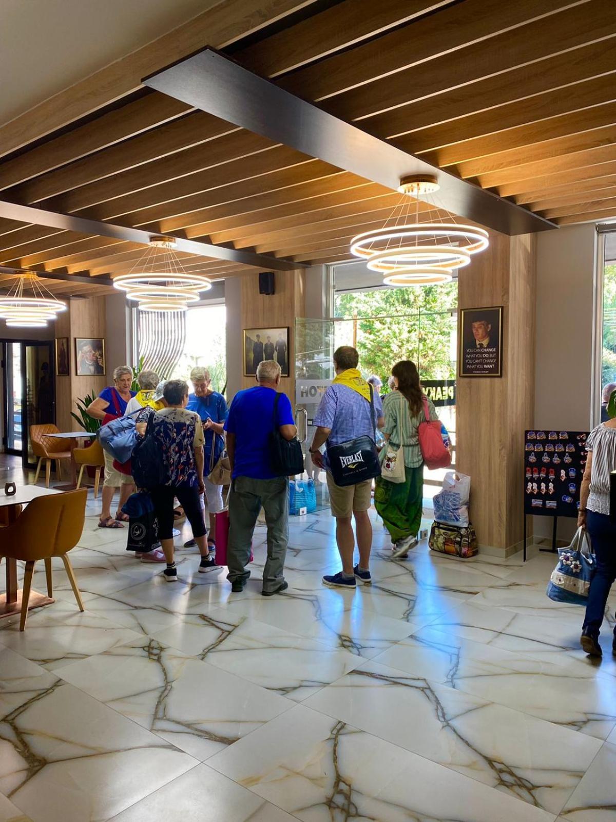 Peaky Hotel Durres Ngoại thất bức ảnh