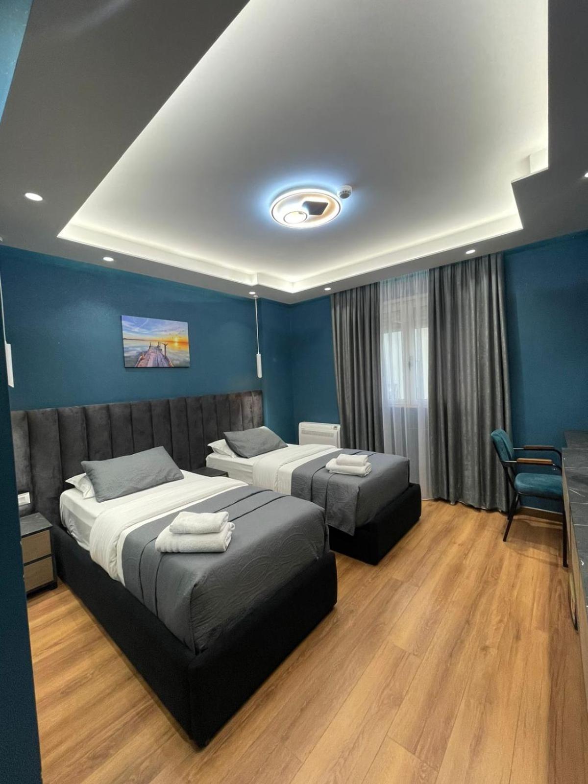 Peaky Hotel Durres Ngoại thất bức ảnh