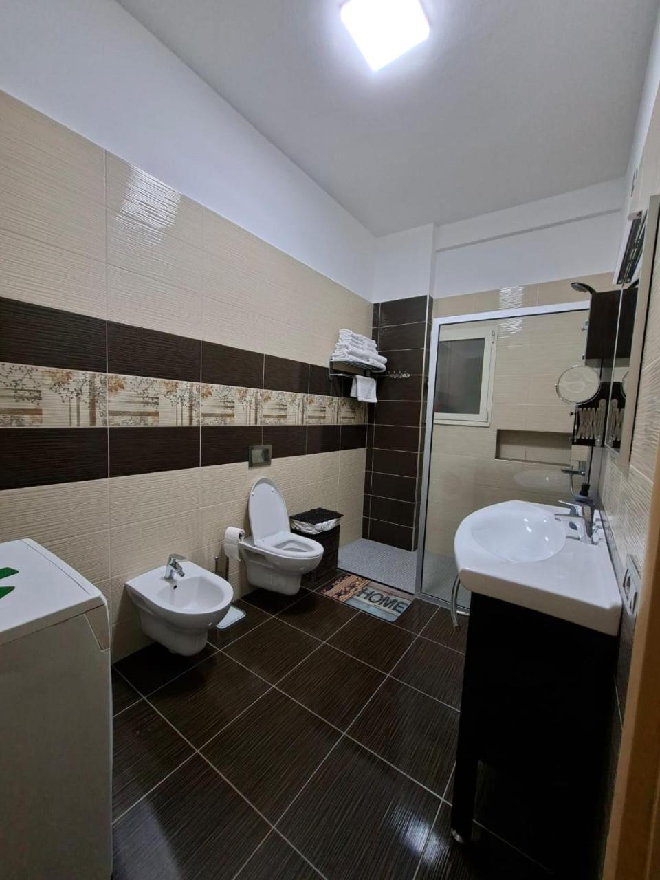 Peaky Hotel Durres Ngoại thất bức ảnh